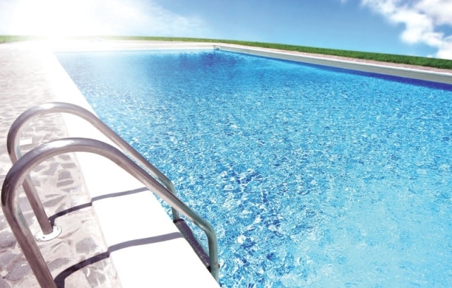 مخاطر ازدياد نسبة نقص الماء من المسبح